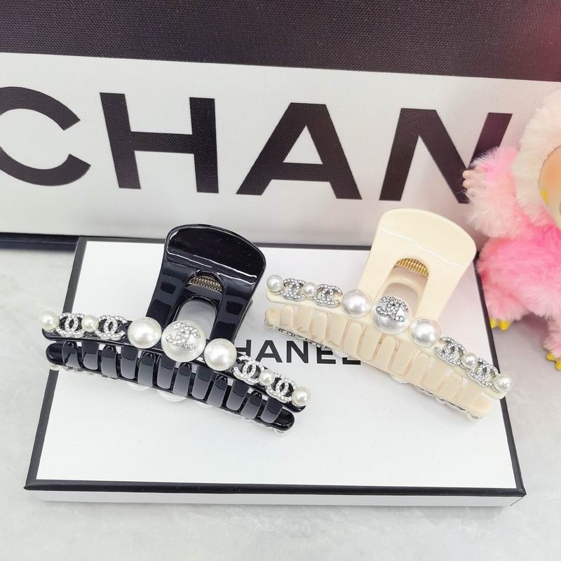 Chanel Hair Grab Clip dx12
